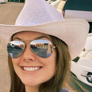 Meet your Posher, Lucy